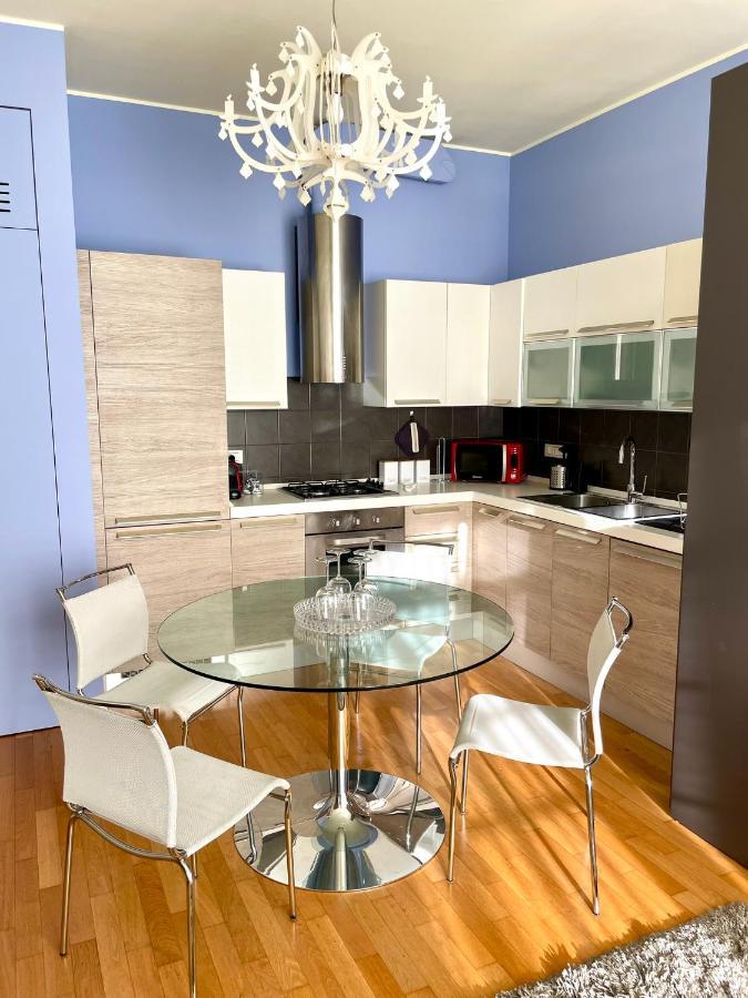 Luxury Four-Room Apartment In Monza Centro - 2 Min Walk To Train Station Exteriér fotografie